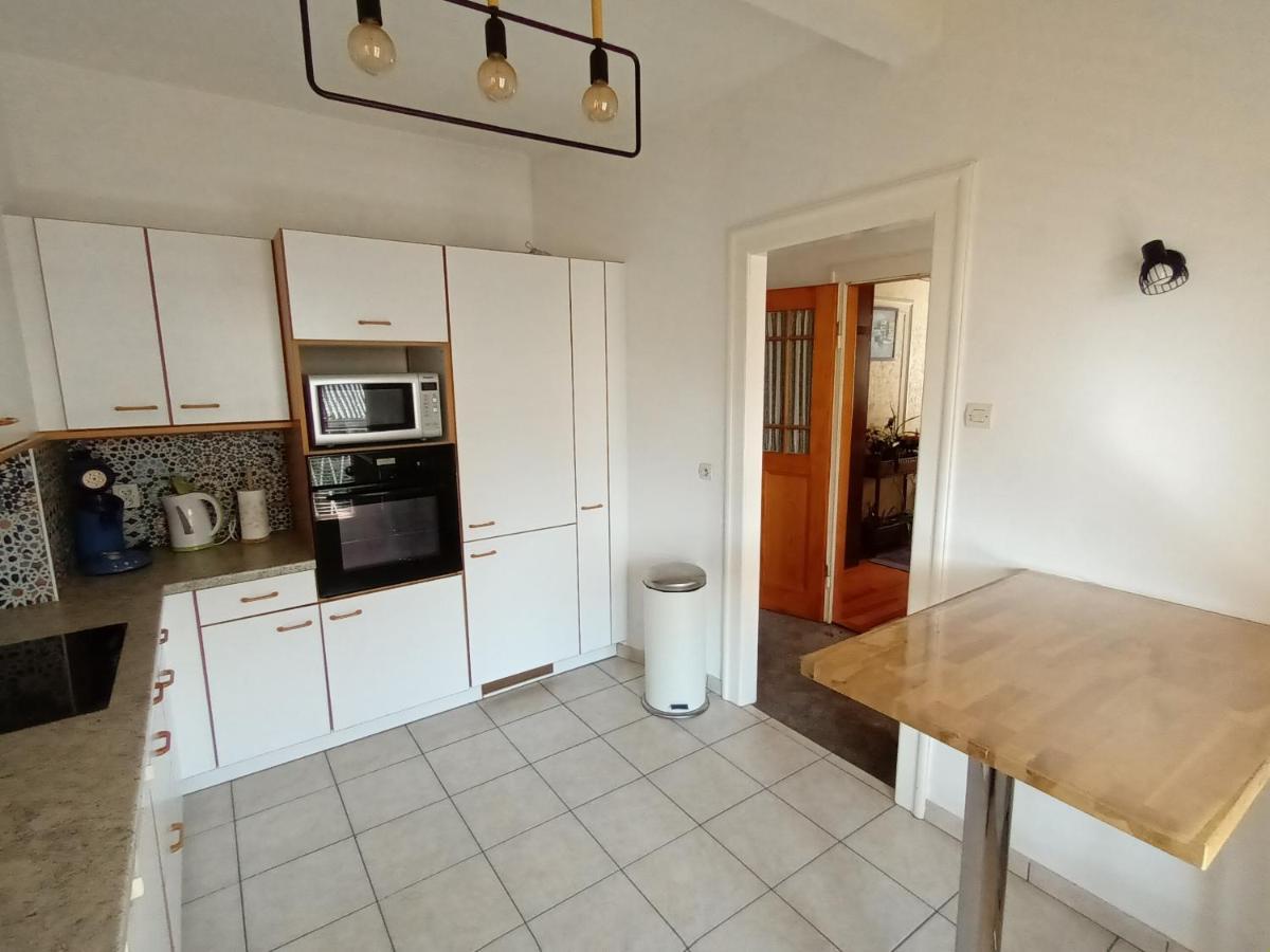 Logis Le 18 Rose Apartment Strasbourg Bagian luar foto