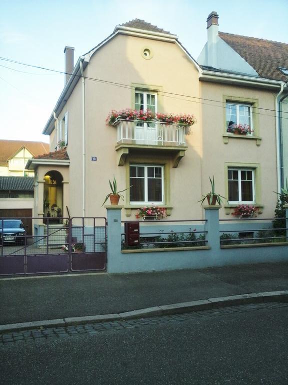 Logis Le 18 Rose Apartment Strasbourg Bagian luar foto